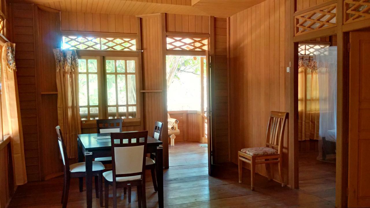 Jonaths Cottage Bunaken Extérieur photo
