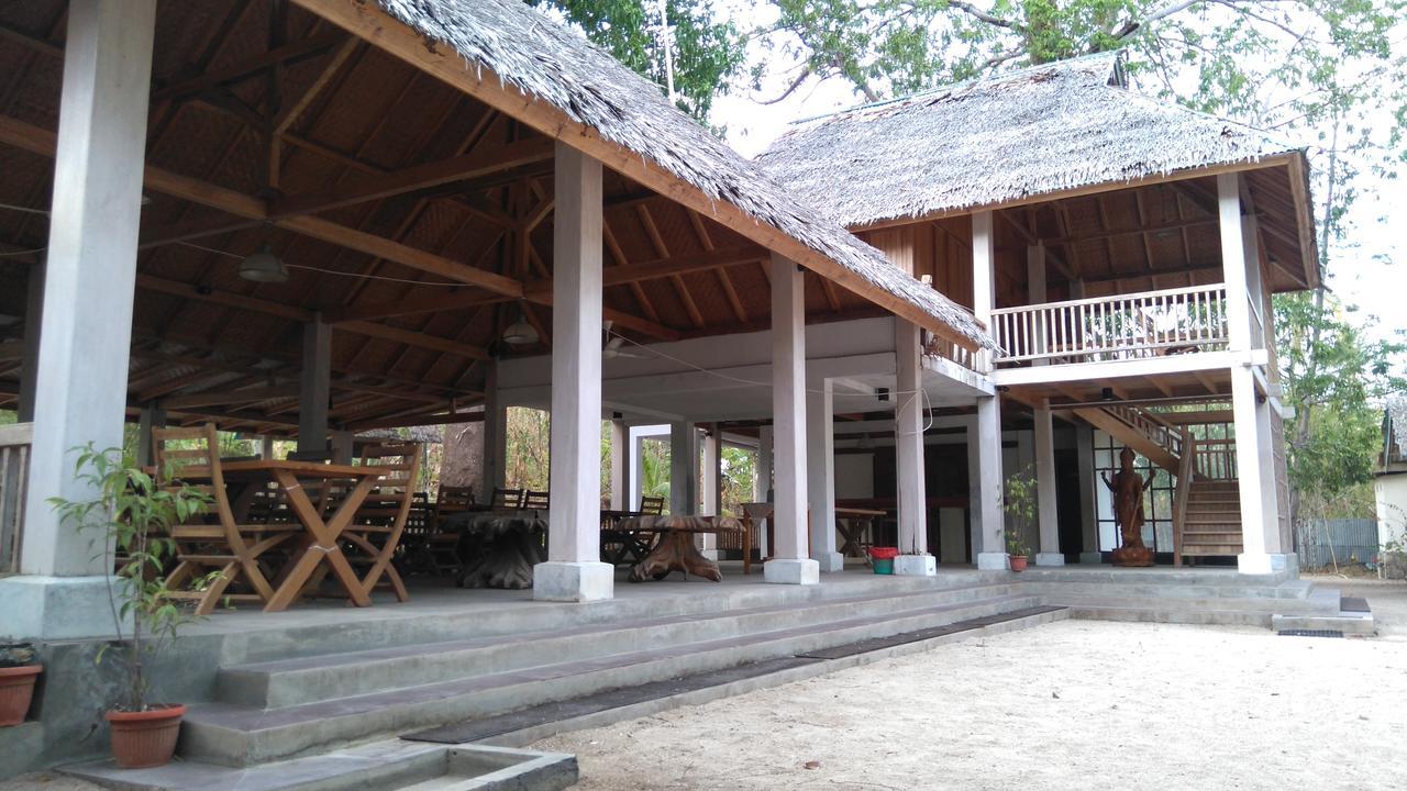 Jonaths Cottage Bunaken Extérieur photo