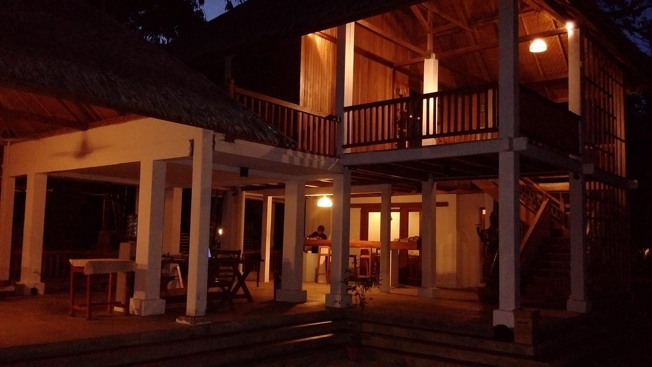 Jonaths Cottage Bunaken Extérieur photo