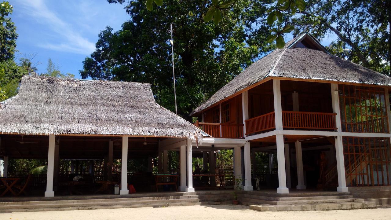 Jonaths Cottage Bunaken Extérieur photo
